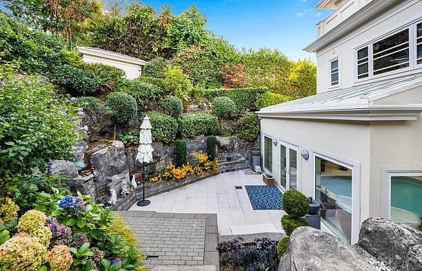 4788 Belmont Avenue Point Grey
