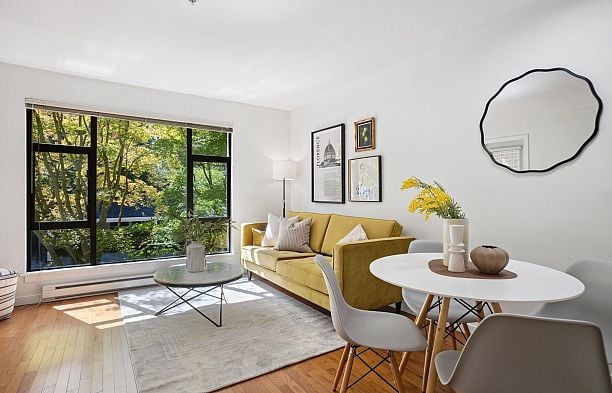 206 2226 W 12th Avenue Kitsilano