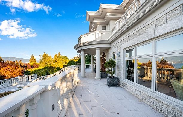 4788 Belmont Avenue Point Grey