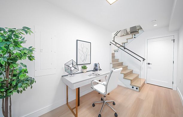 5838 Highbury Street Southlands