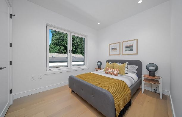 5836 Highbury Street Southlands