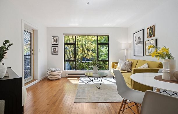 206 2226 W 12th Avenue Kitsilano