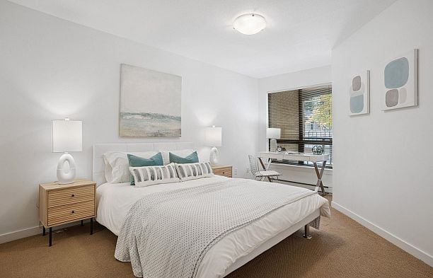 206 2226 W 12th Avenue Kitsilano
