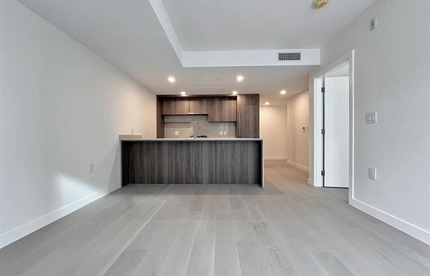 216 5212 Cambie Street Cambie