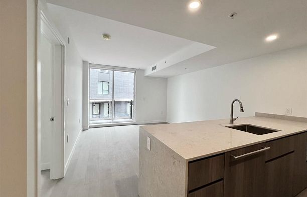 216 5212 Cambie Street Cambie