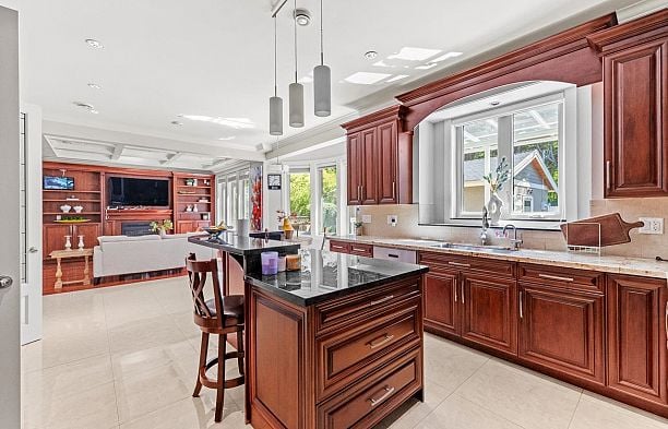 1030 W 33rd Avenue Shaughnessy