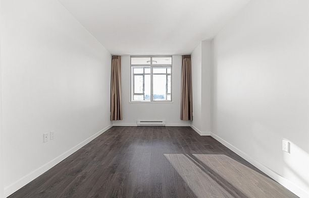 715 2799 Yew Street Kitsilano