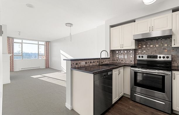 715 2799 Yew Street Kitsilano