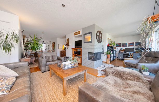 3645 W 17th Avenue Dunbar