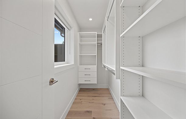 6009 Fremlin Street Oakridge VW