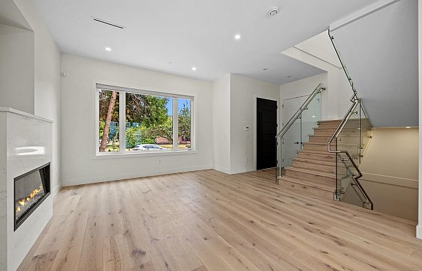 6009 Fremlin Street Oakridge VW