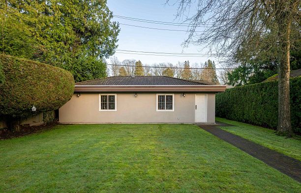 5566 Trafalgar Street Kerrisdale