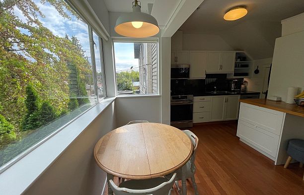 3550 Oak Street Cambie