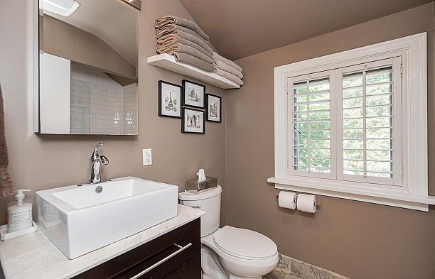 3821 W Broadway Point Grey