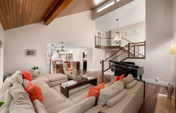 5483 Carnarvon Street Kerrisdale