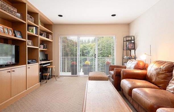 6297 Mackenzie Street Kerrisdale