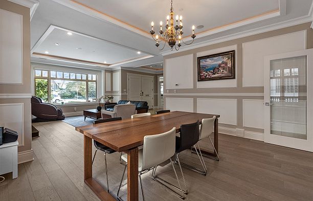 5809 Cartier Street South Granville