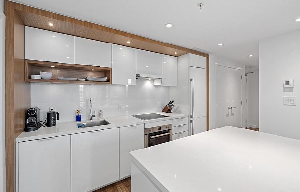 1411 1661 Quebec Street Mount Pleasant VE