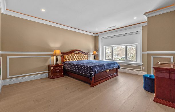 5809 Cartier Street South Granville