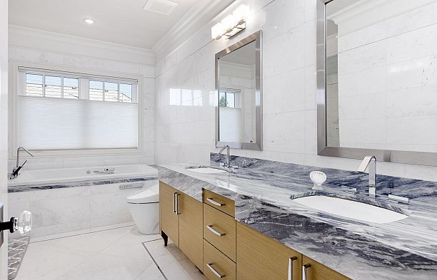 5826 Angus Drive South Granville