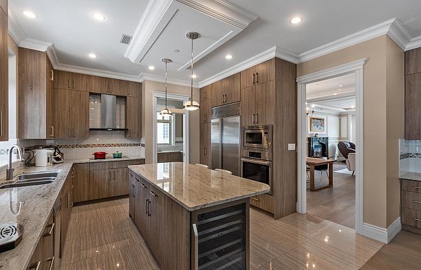 5809 Cartier Street South Granville