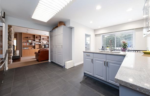 6297 Mackenzie Street Kerrisdale