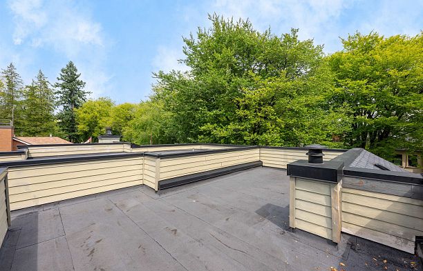 5483 Carnarvon Street Kerrisdale