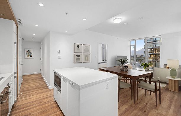 1411 1661 Quebec Street Mount Pleasant VE