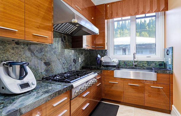 5826 Angus Drive South Granville