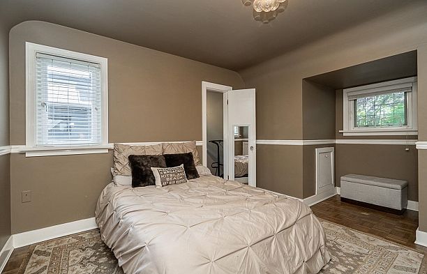 3821 W Broadway Point Grey
