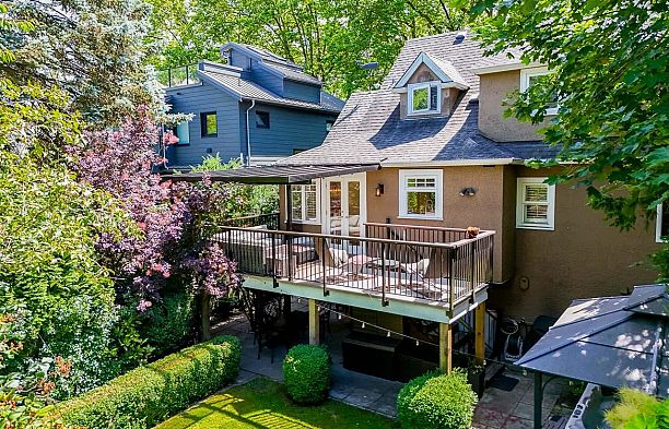 3821 W Broadway Point Grey