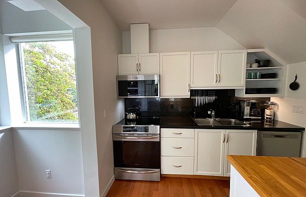 3550 Oak Street Cambie