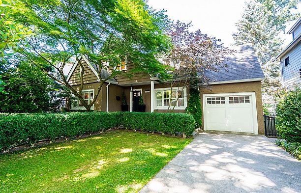 3821 W Broadway Point Grey