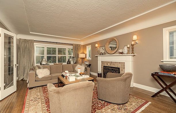 3821 W Broadway Point Grey
