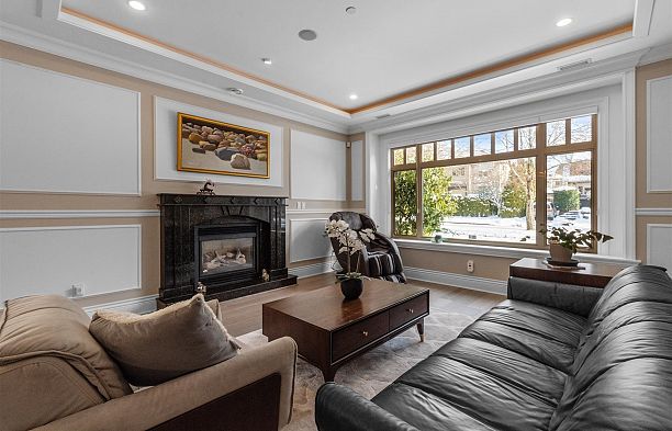 5809 Cartier Street South Granville