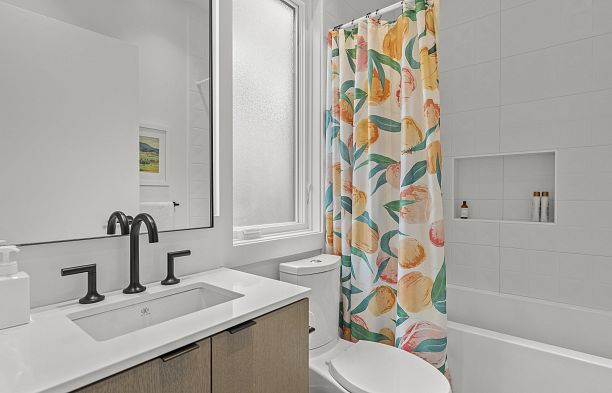 2861 W 13th Avenue Kitsilano