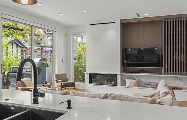 2861 W 13th Avenue Kitsilano