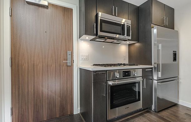 515 38 W 1st Avenue False Creek