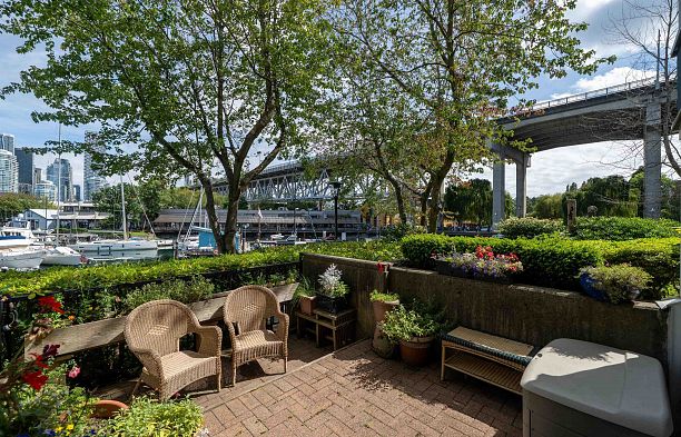 108 1502 Island Park Walk False Creek
