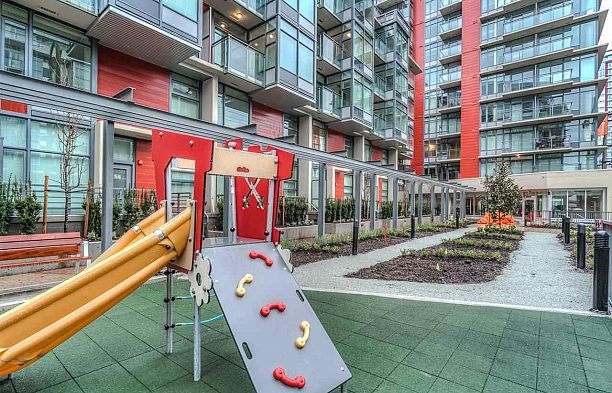 515 38 W 1st Avenue False Creek