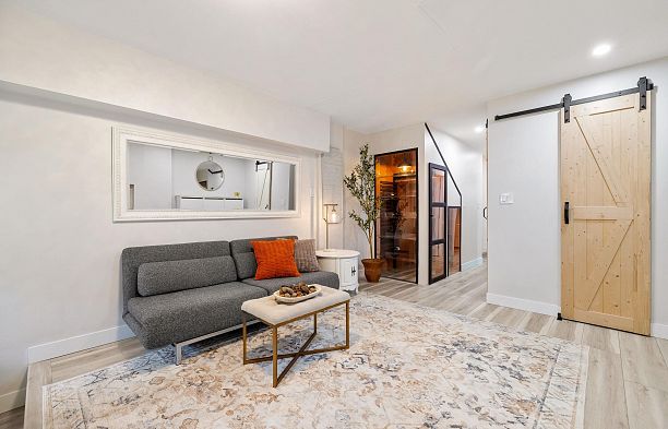 8 1285 Harwood Street West End VW