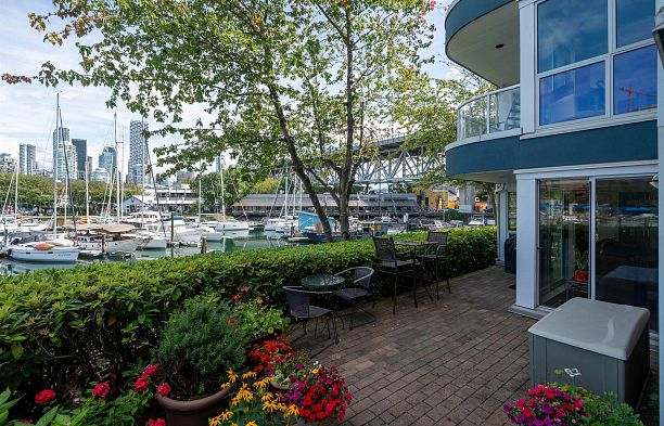 108 1502 Island Park Walk False Creek