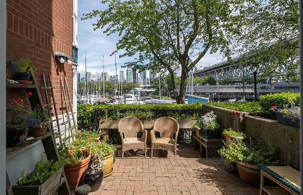108 1502 Island Park Walk False Creek