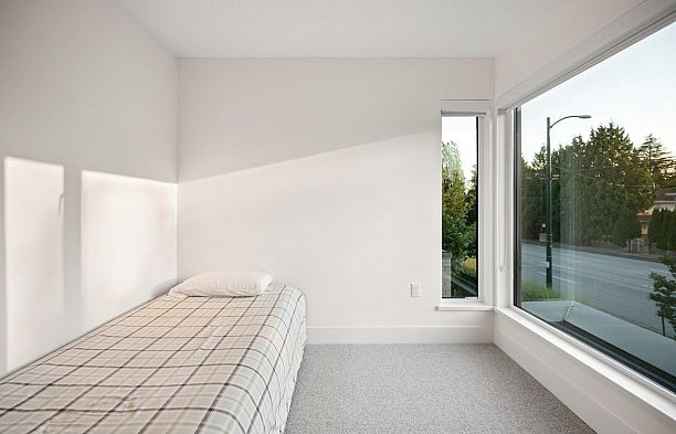 6840 Oak Street South Cambie