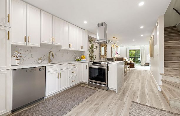 8 1285 Harwood Street West End VW