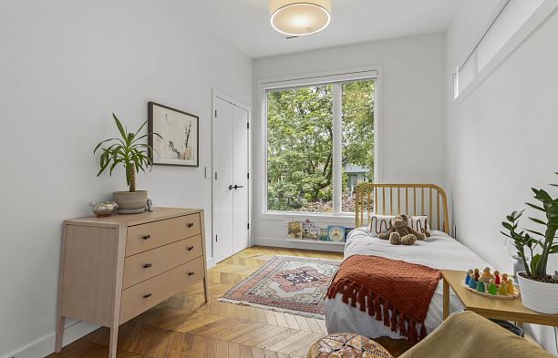 2861 W 13th Avenue Kitsilano
