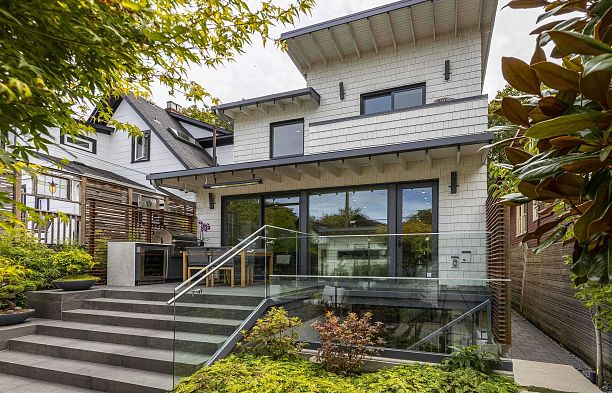 2861 W 13th Avenue Kitsilano
