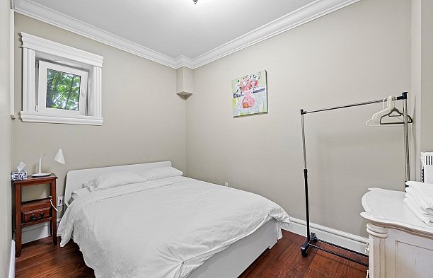 4042 W 34th Avenue Dunbar