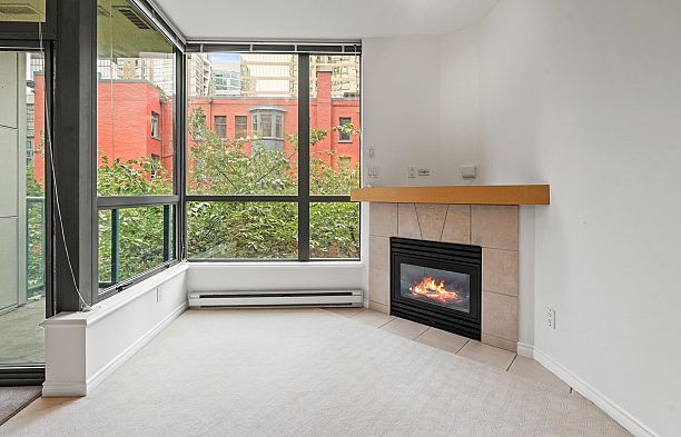 310 1239 W Georgia Street Coal Harbour