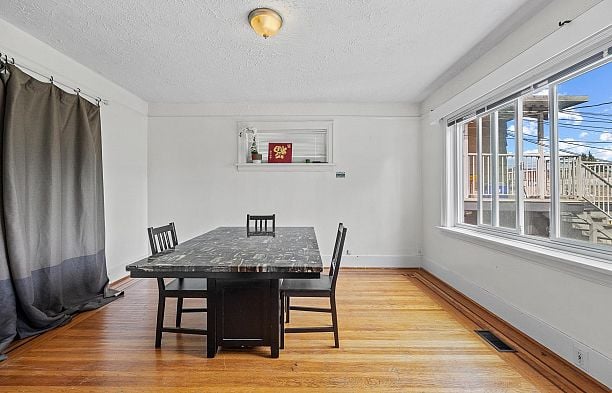 3579 W 18th Avenue Dunbar